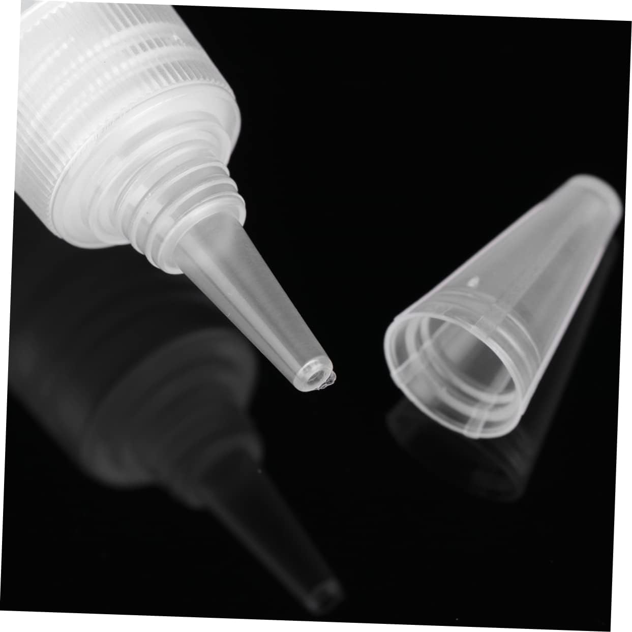Outanaya 2sets Refillable Squeeze Bottles with Funnel for Liquid