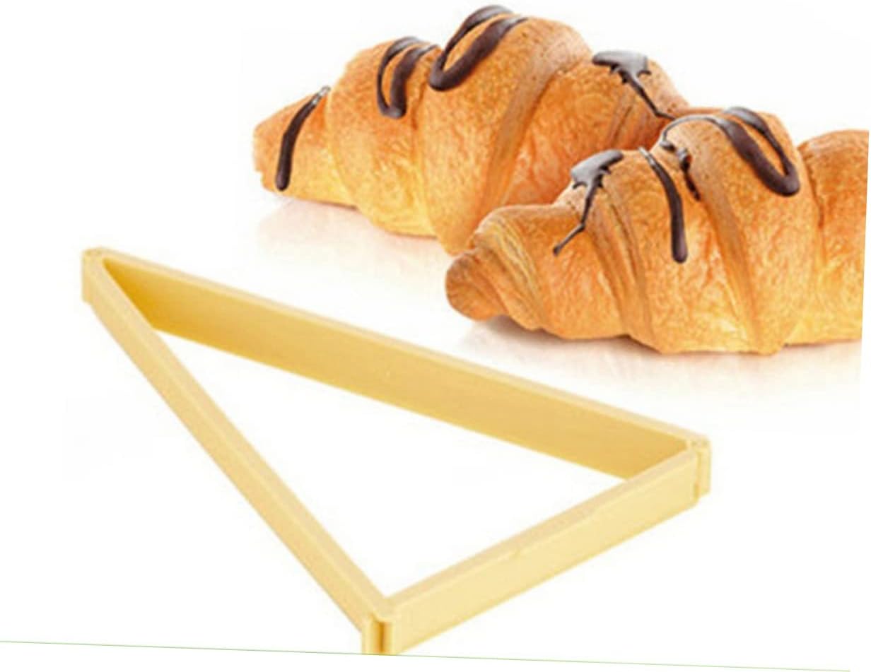 GRIRIW Set of 2 Triangle Croissant Cutters 1