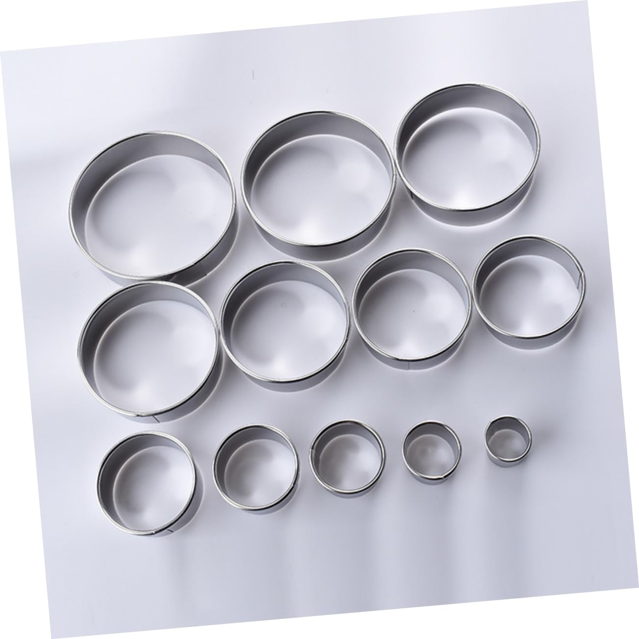 Hoement 12-Piece Cookie Cutter Set with Biscuit Mould