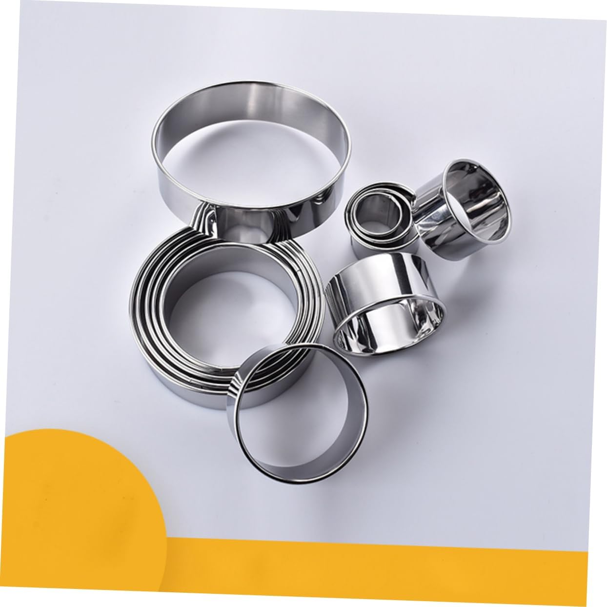 Hoement 12-Piece Cookie Cutter Set with Biscuit Mould