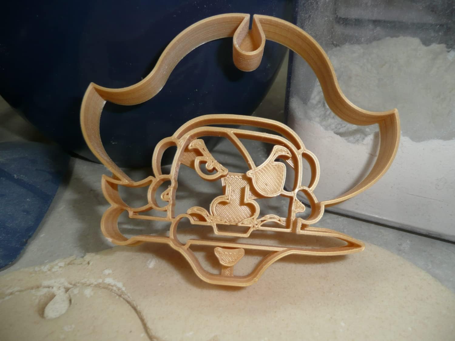 Pirate Face Cookie Cutter with Hat and Eye Patch 1