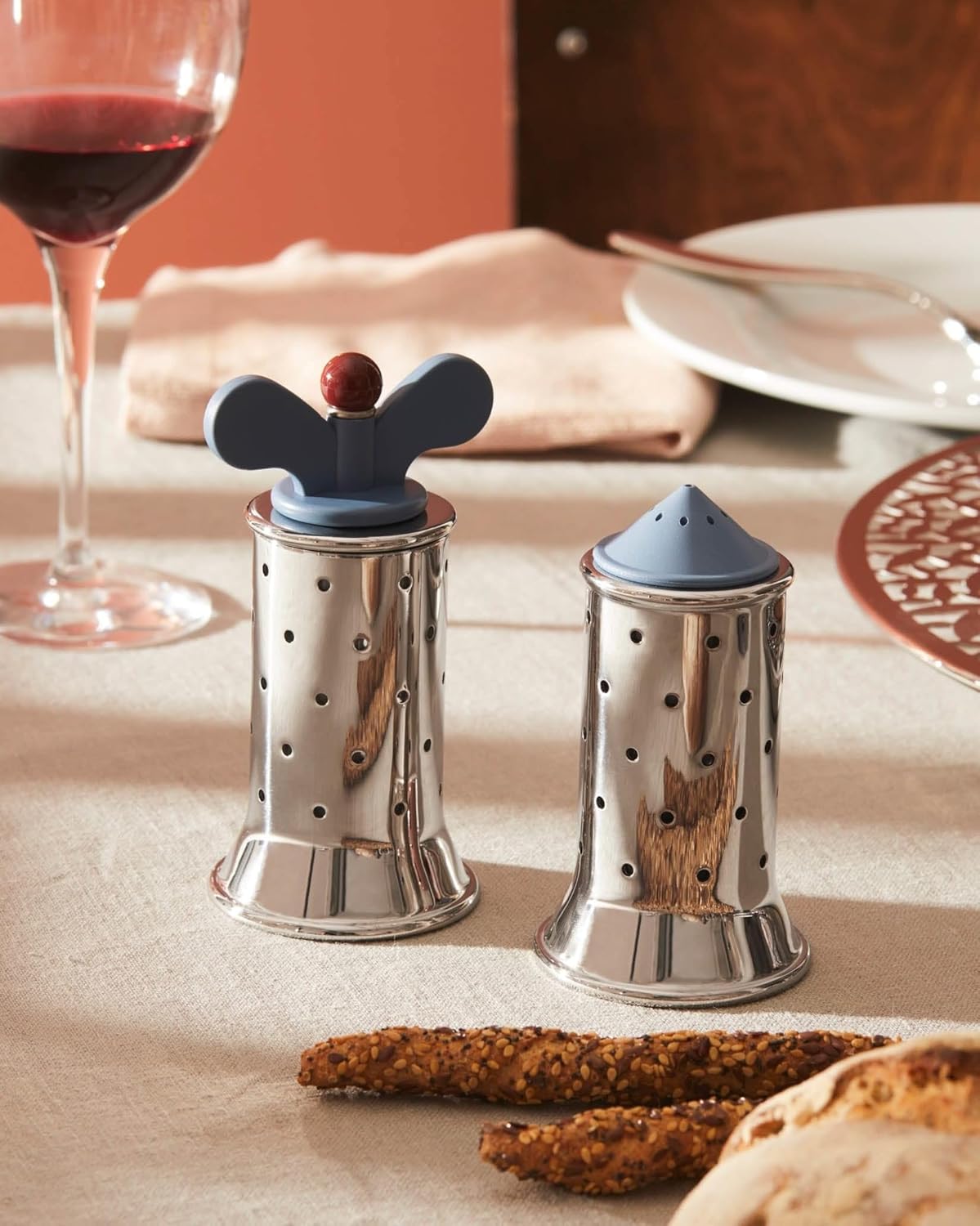 Alessi Michael Graves Salt Castor - White 1
