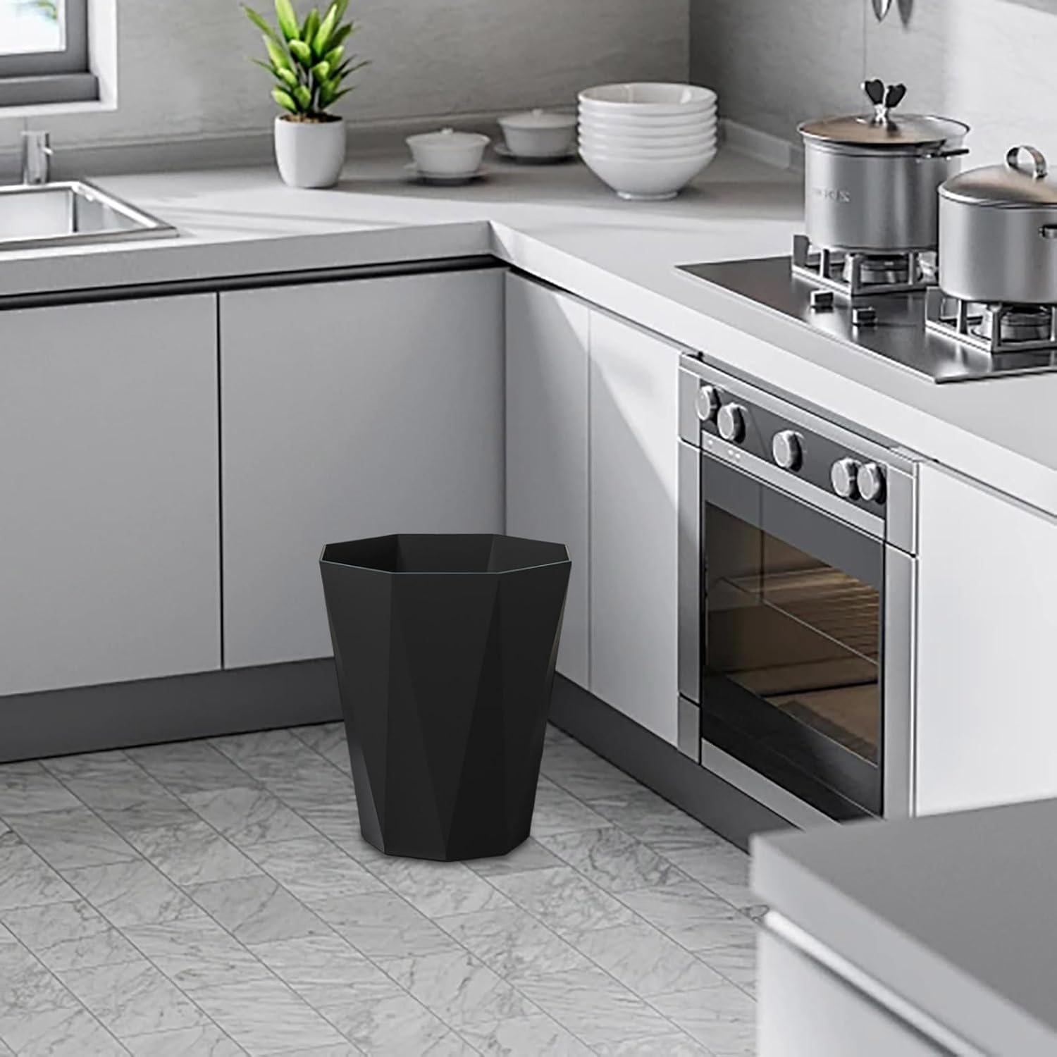 Small Trash Can for Bathrooms and Offices Black
