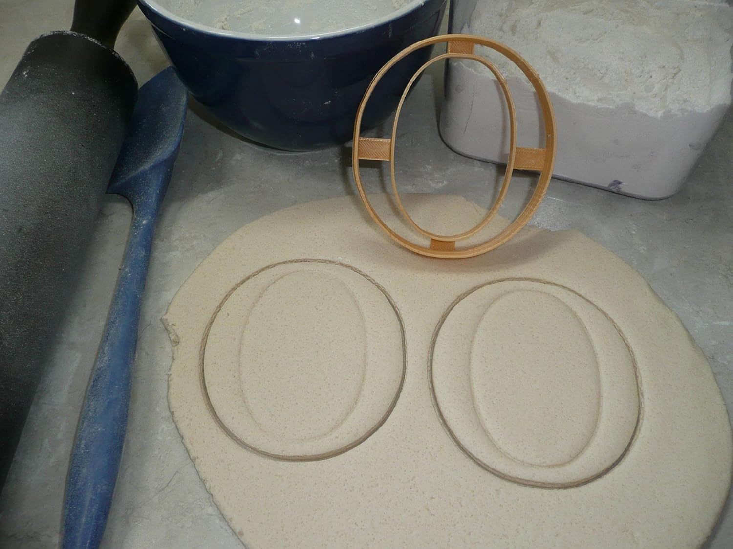 OMICRON GREEK LETTER BAKING TOOL PR4337