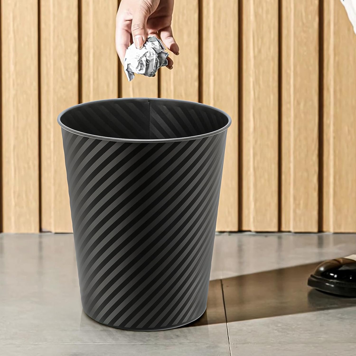 Magshion 13 Gallon Metal Trash Can 2 Pack Black