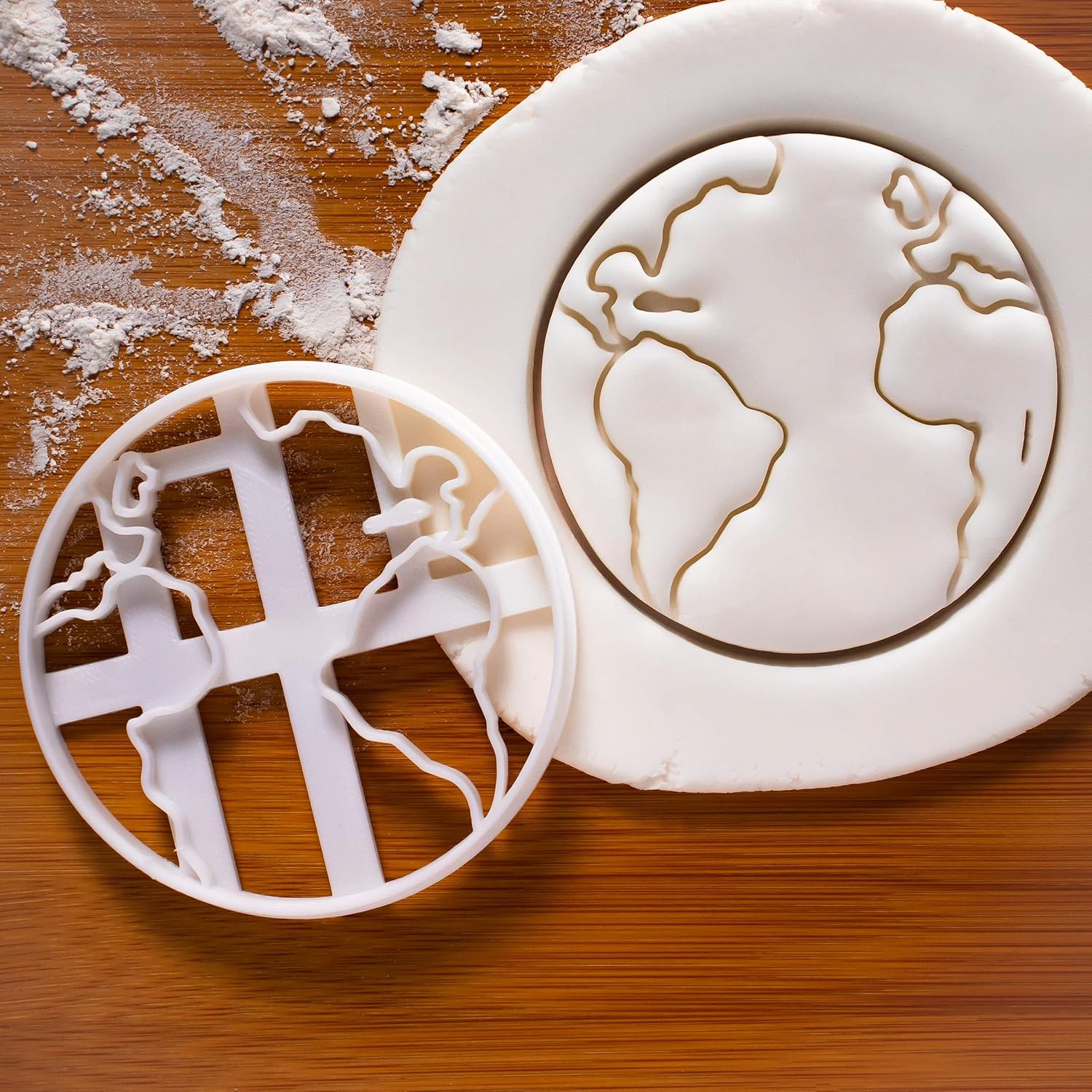 Bakerlogy Earth Cookie Cutter 1 Piece