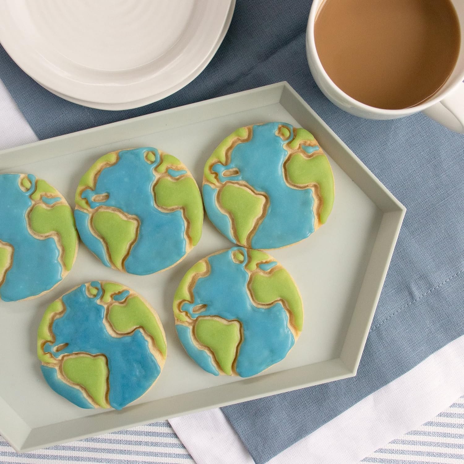 Bakerlogy Earth Cookie Cutter 1 Piece