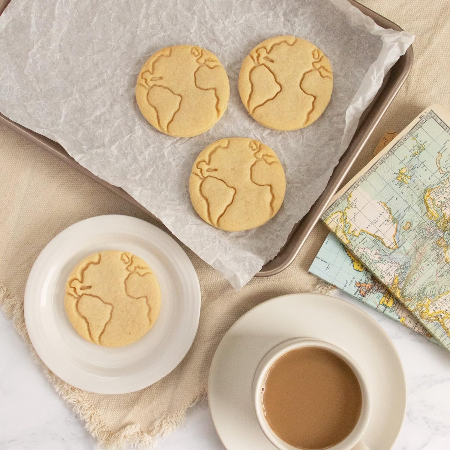 Bakerlogy Earth Cookie Cutter 1 Piece